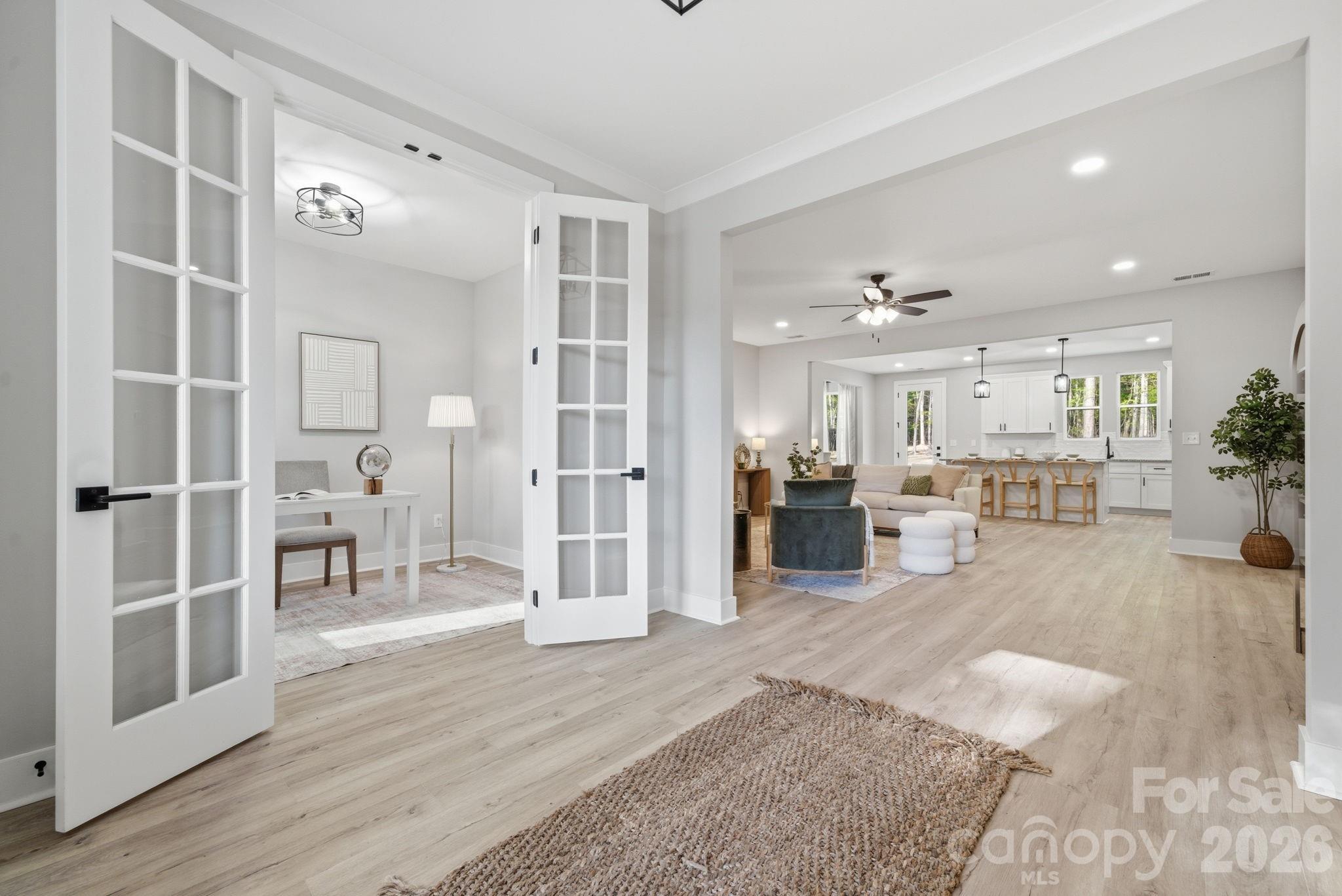 325 Mainsail Road Unit: 5