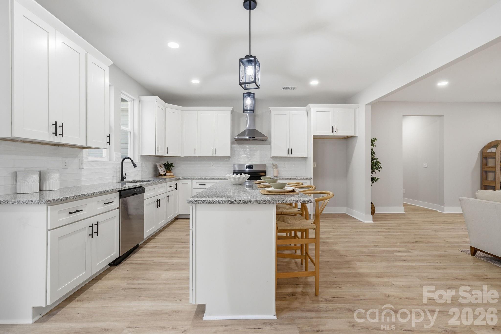 325 Mainsail Road Unit: 5