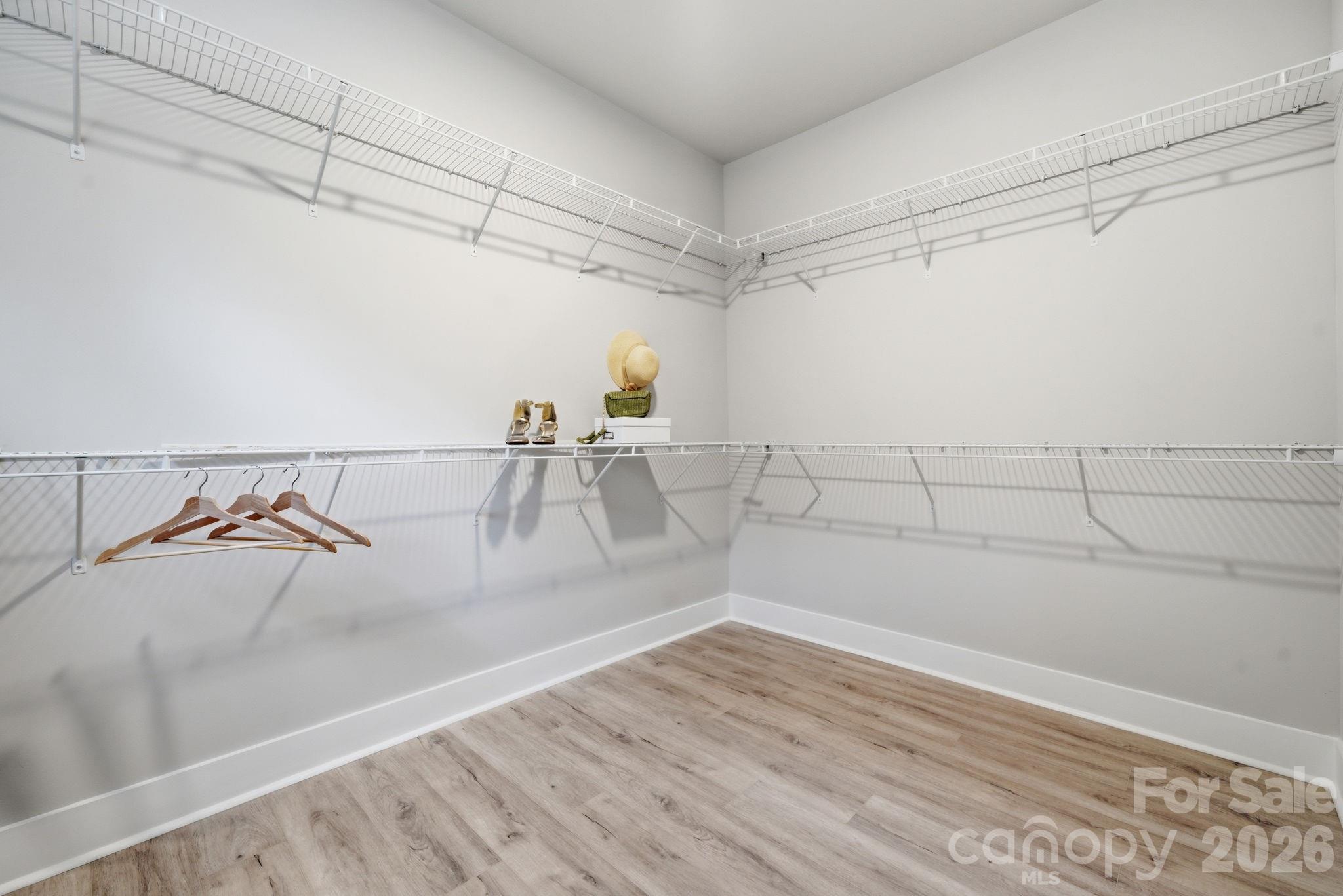 325 Mainsail Road Unit: 5