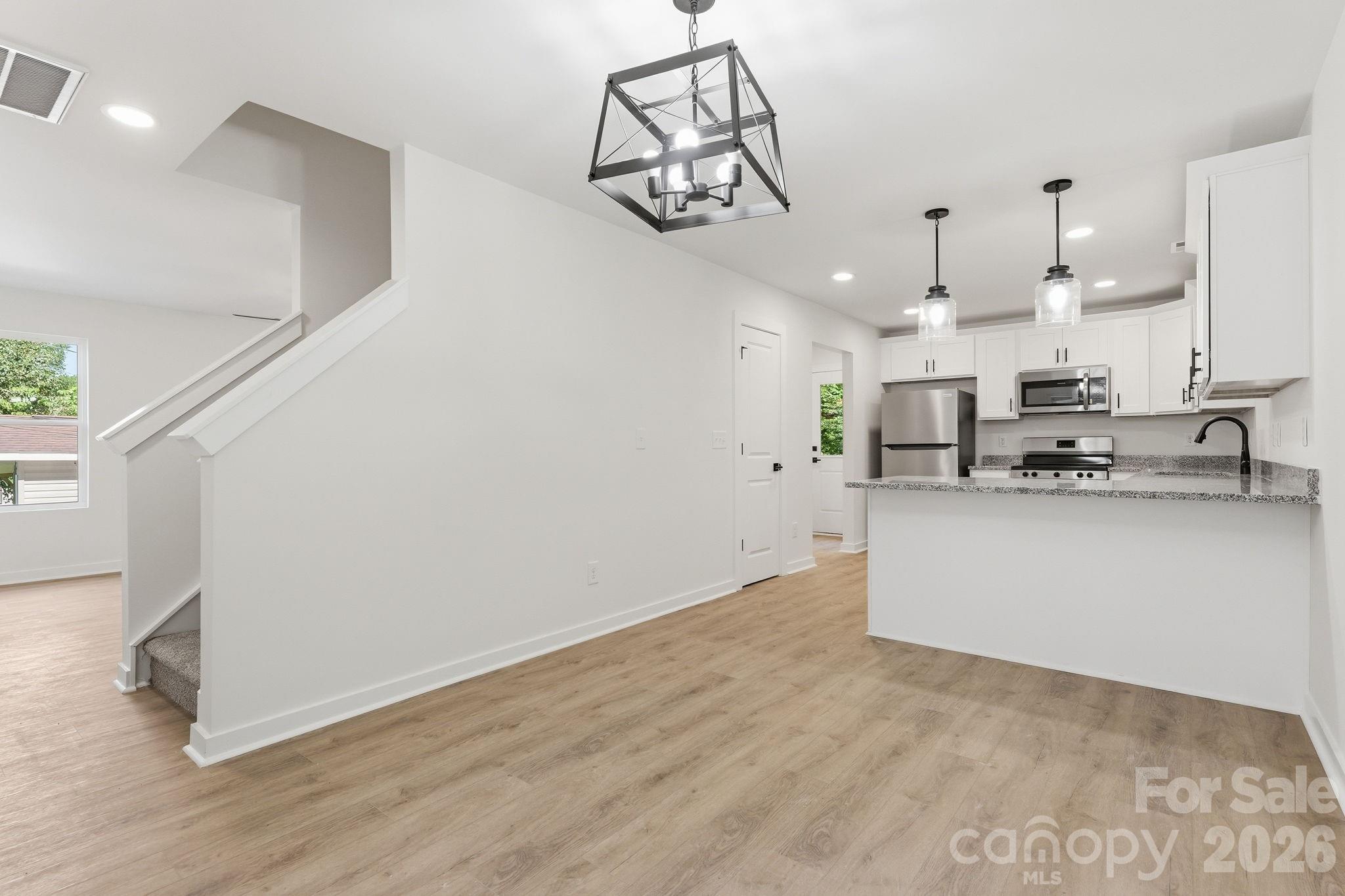 274 Bellhaven Place NW