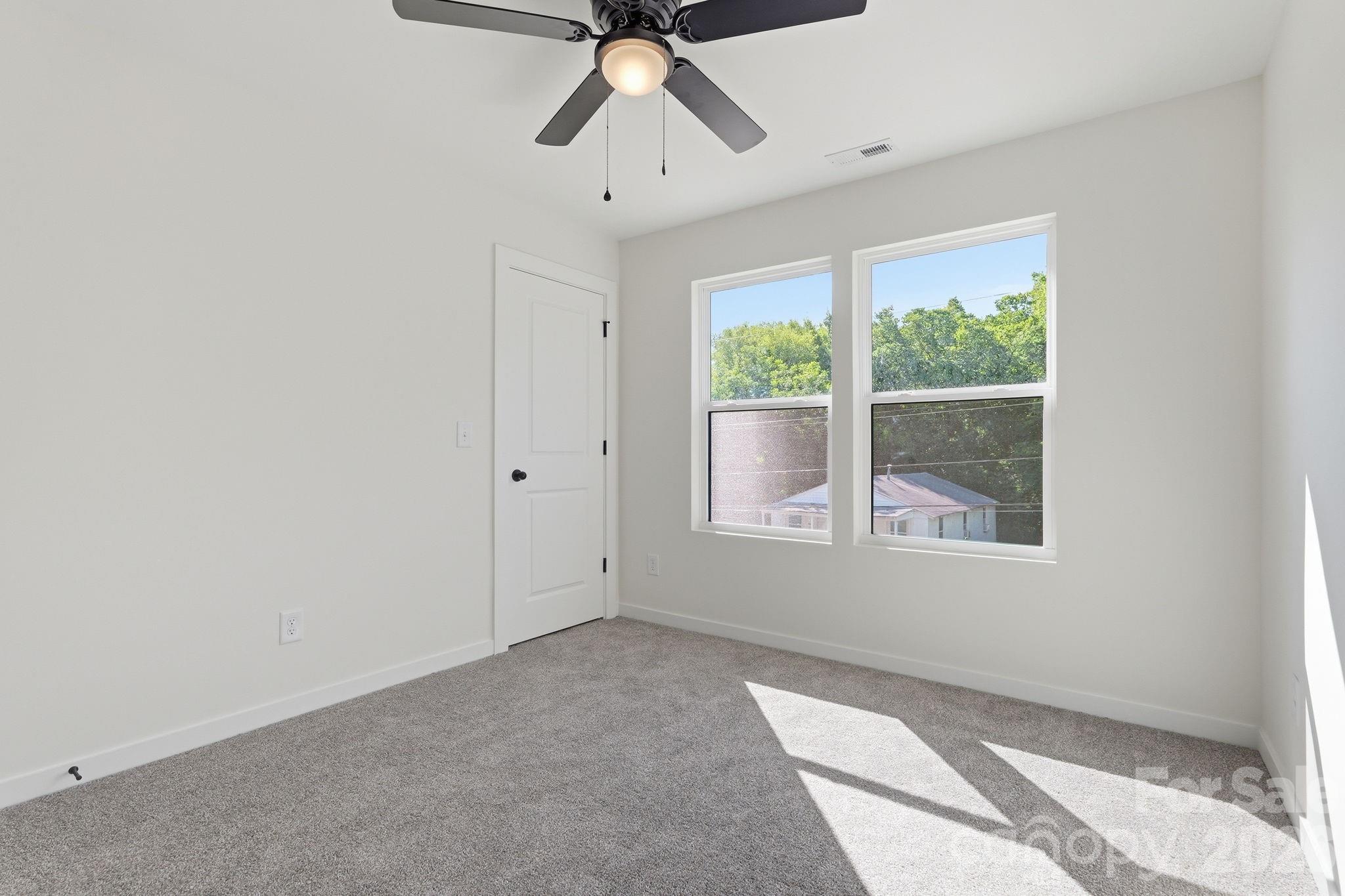 53 Young Avenue SW