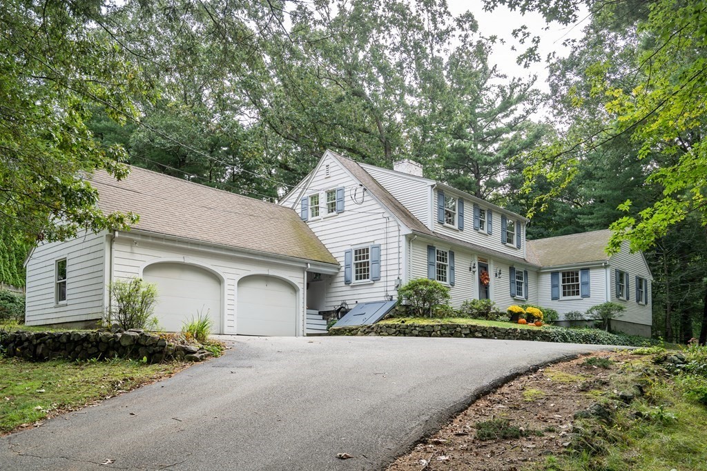 25 Fair Oaks Dr