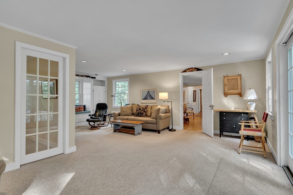 25 Fair Oaks Dr