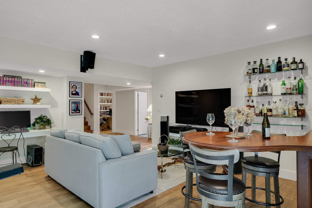 337 Bishops Forest Dr # 337