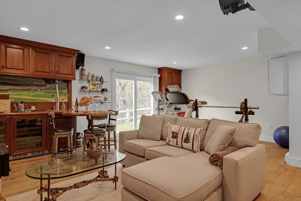337 Bishops Forest Dr # 337
