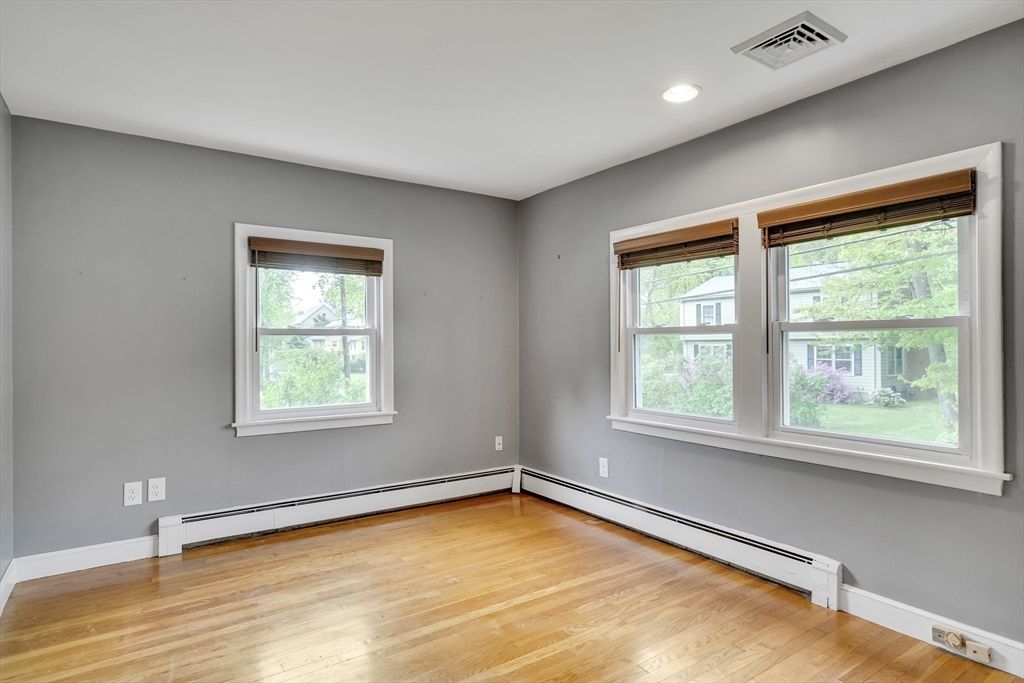 20 Chandler Rd