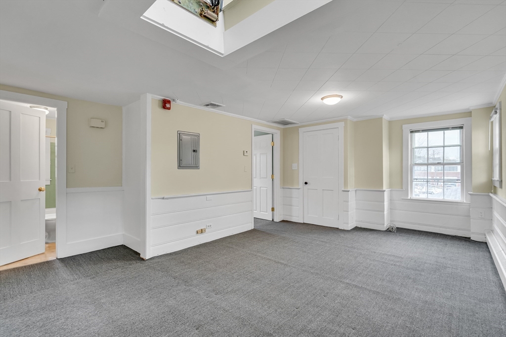 14-A Muzzey St Unit: 14 Upstair