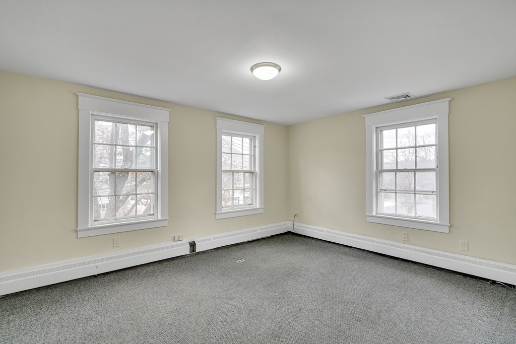 14-A Muzzey St Unit: 14 Upstair
