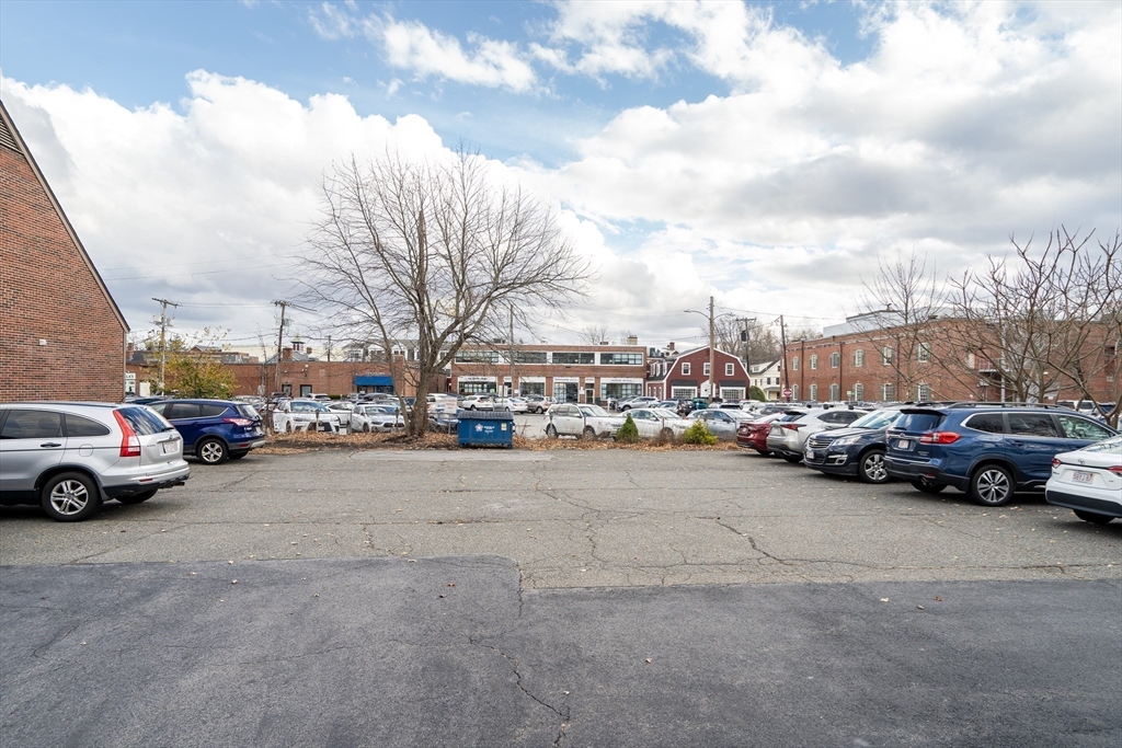 14-A Muzzey St Unit: 14 Upstair