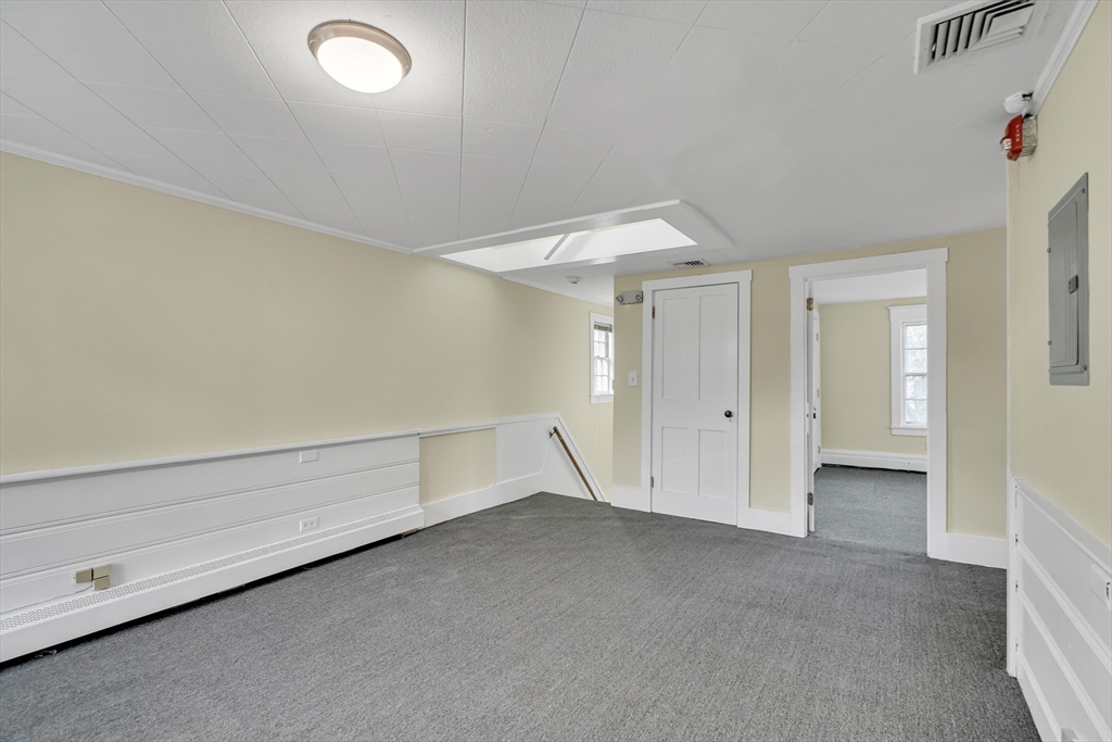 14-A Muzzey St Unit: 14 Upstair