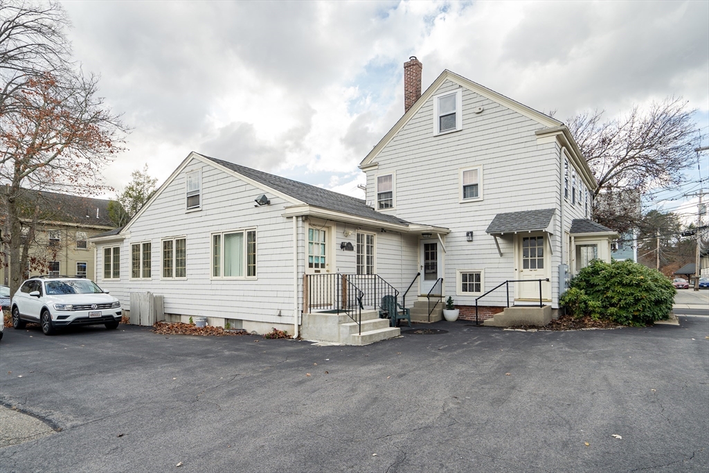 14-A Muzzey St Unit: 14 Upstair