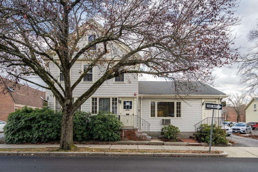 14-A Muzzey St Unit: 14 Upstair