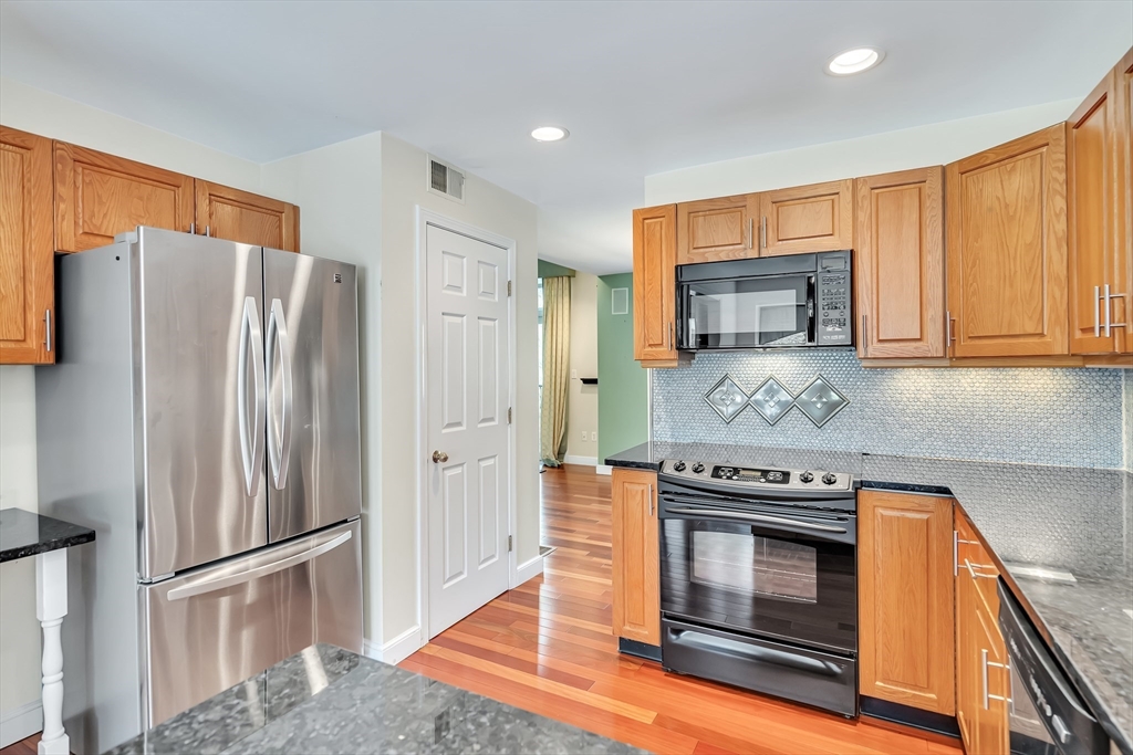 32 Bishops Forest Dr # 32