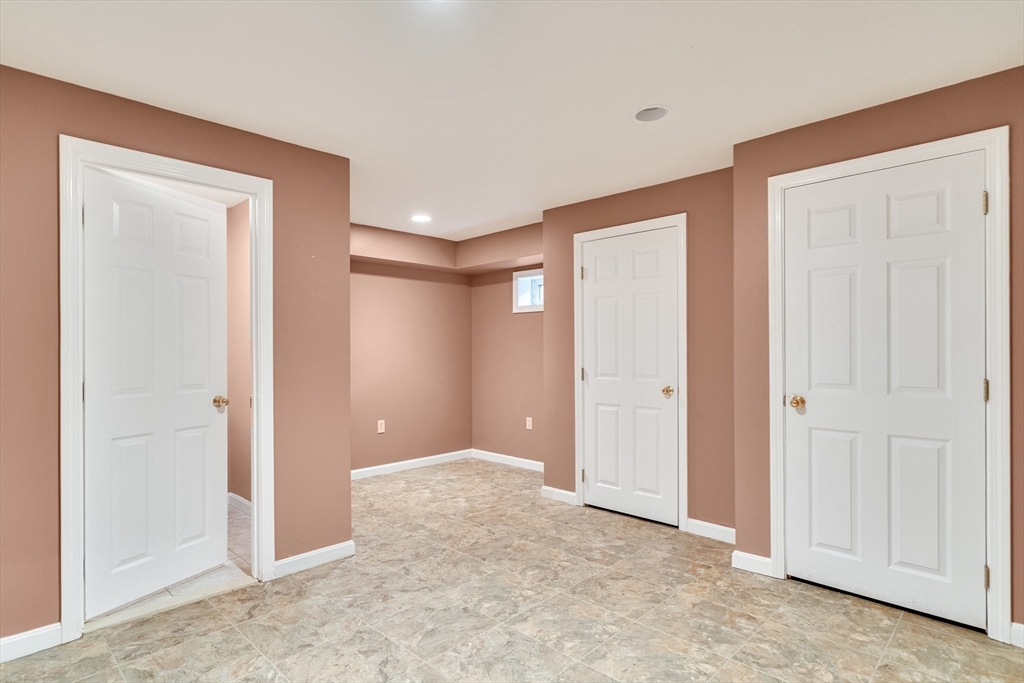 32 Bishops Forest Dr # 32