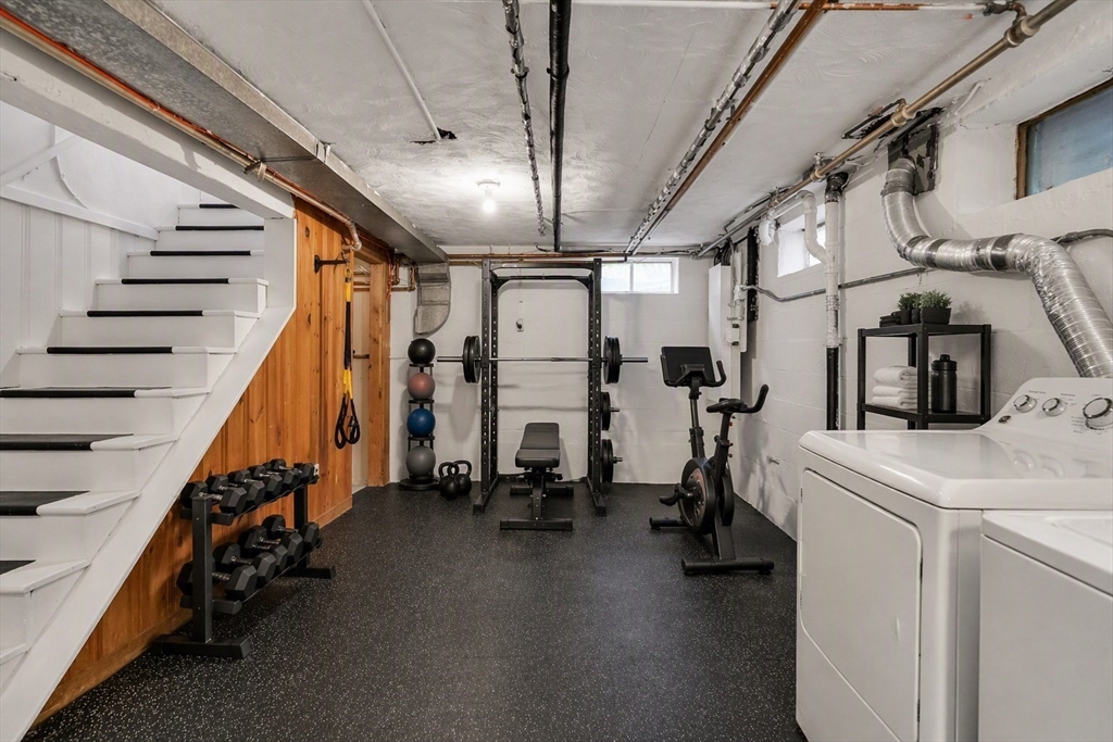 148 Cedar St