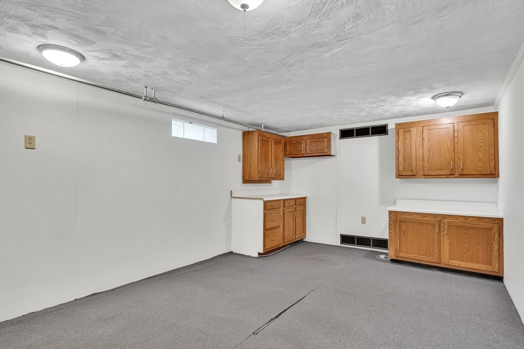148 Cedar St