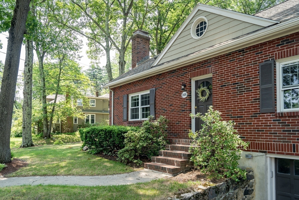 148 Cedar St