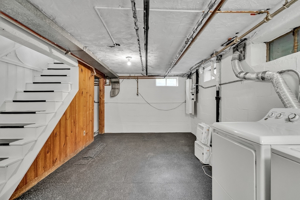 148 Cedar St