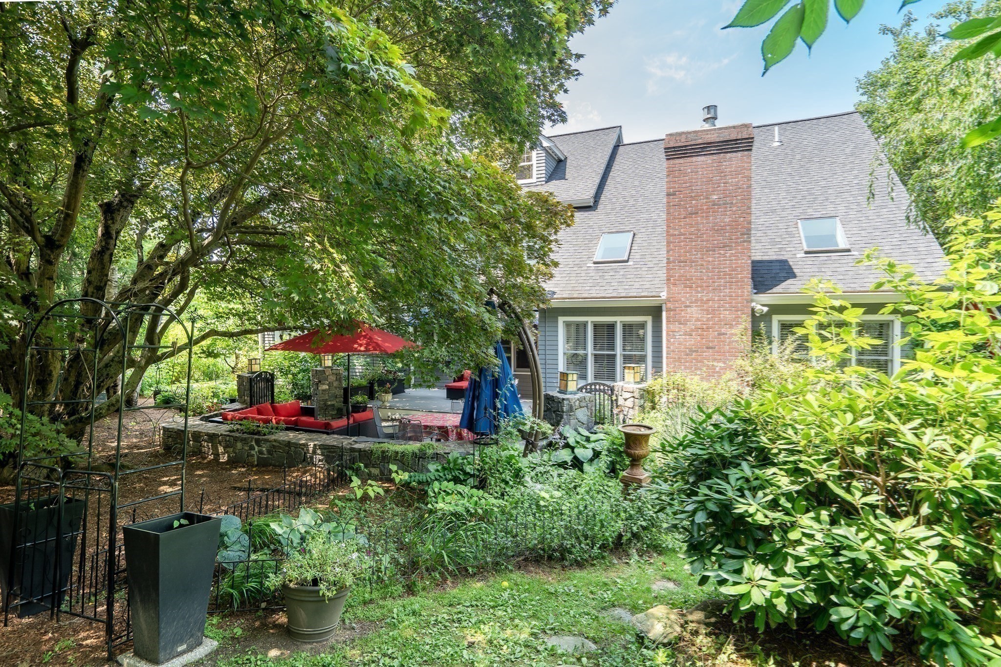 55-B Hancock St