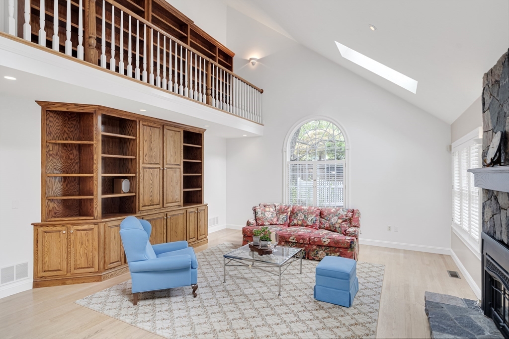 55-B Hancock St
