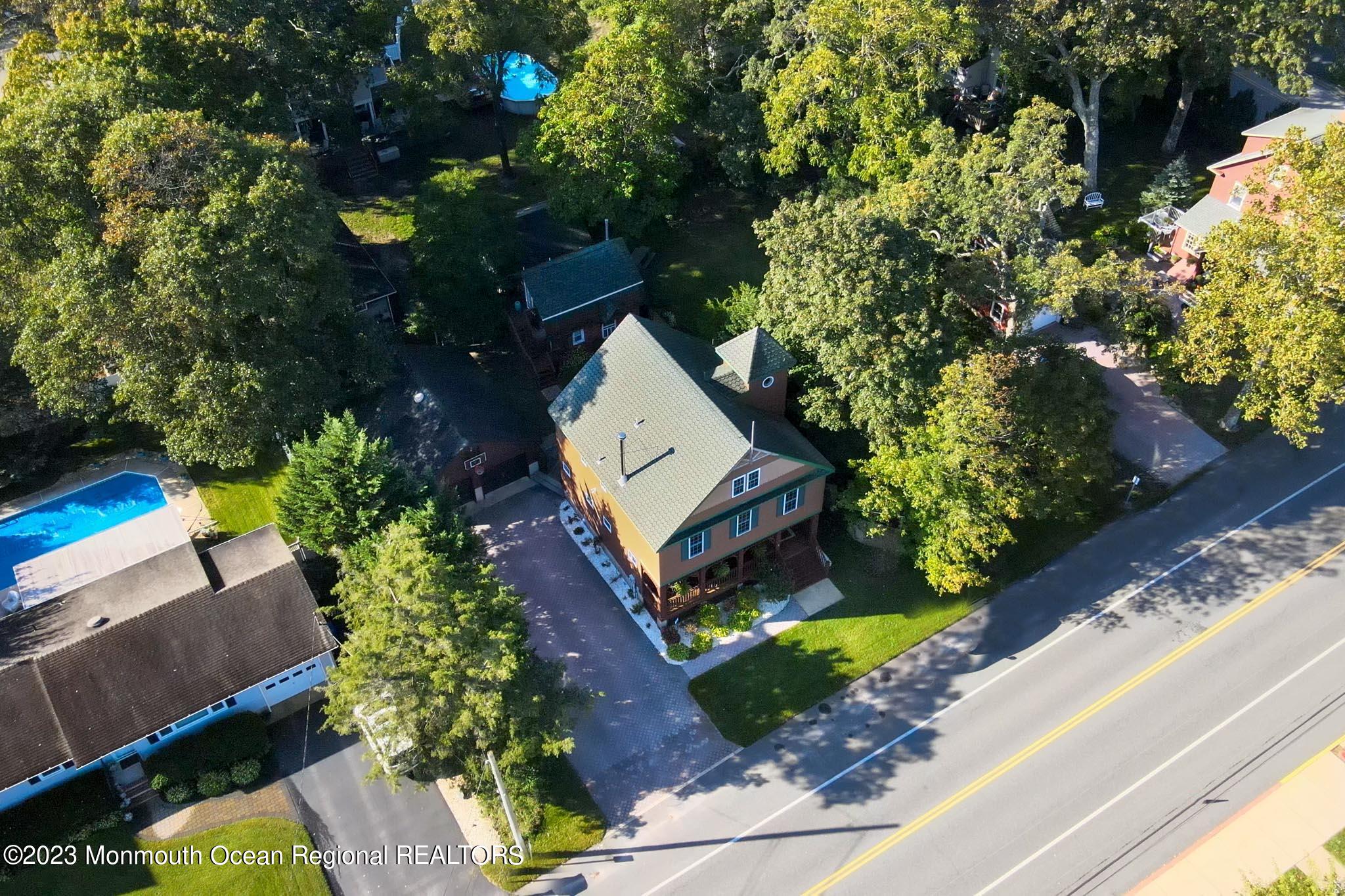 114 Summit Avenue