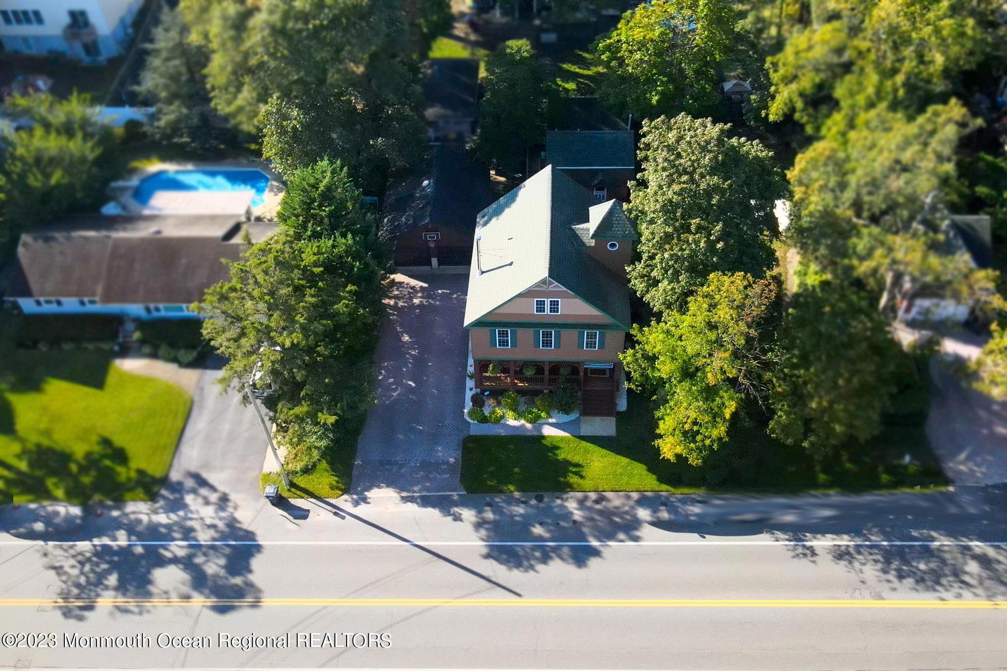 114 Summit Avenue