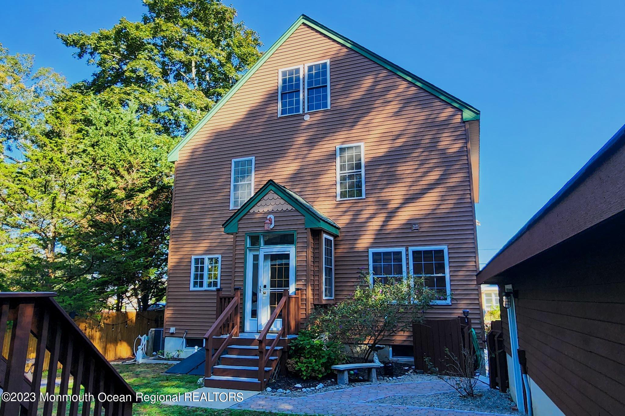 114 Summit Avenue