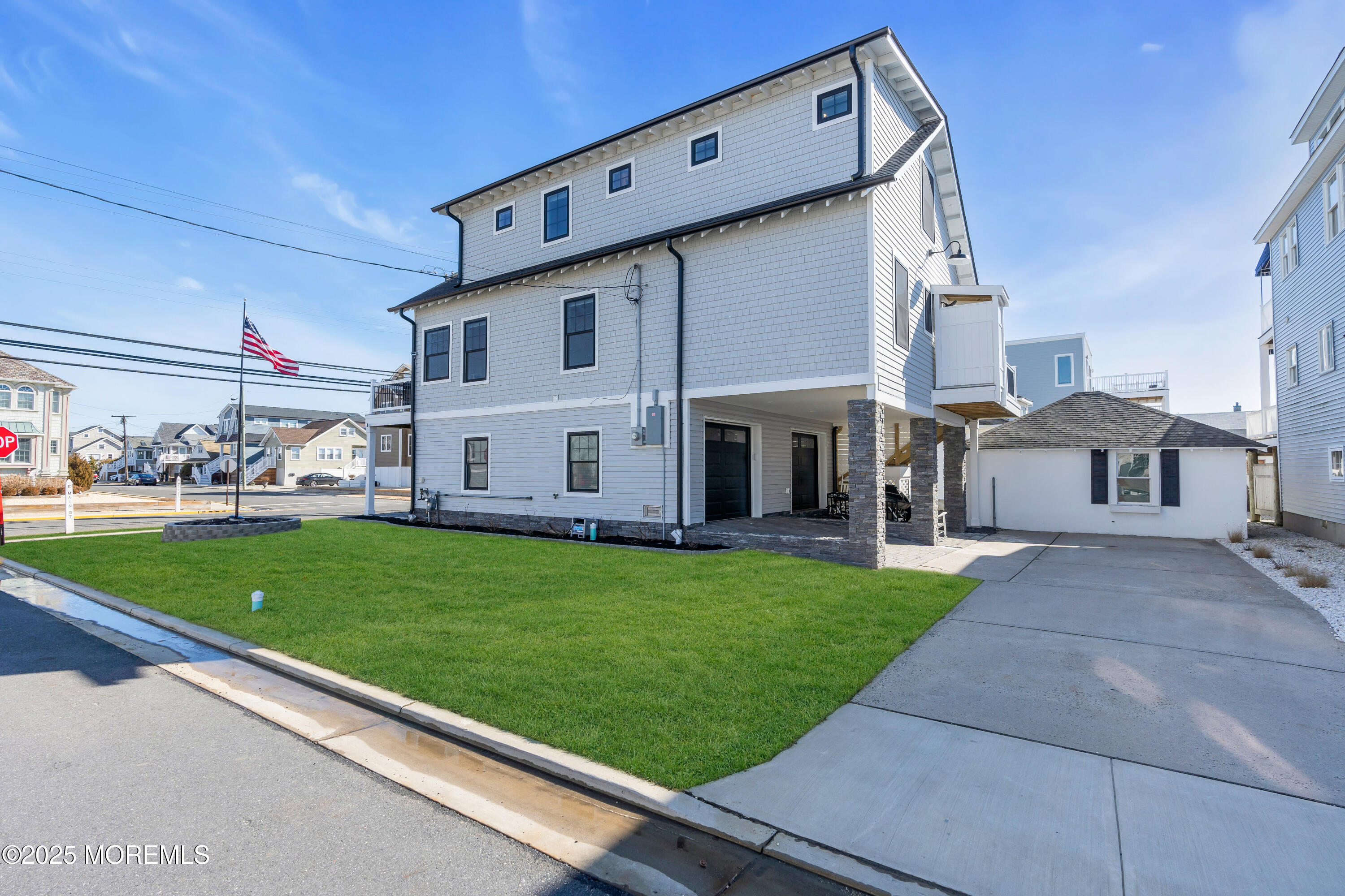 455 E Main Street