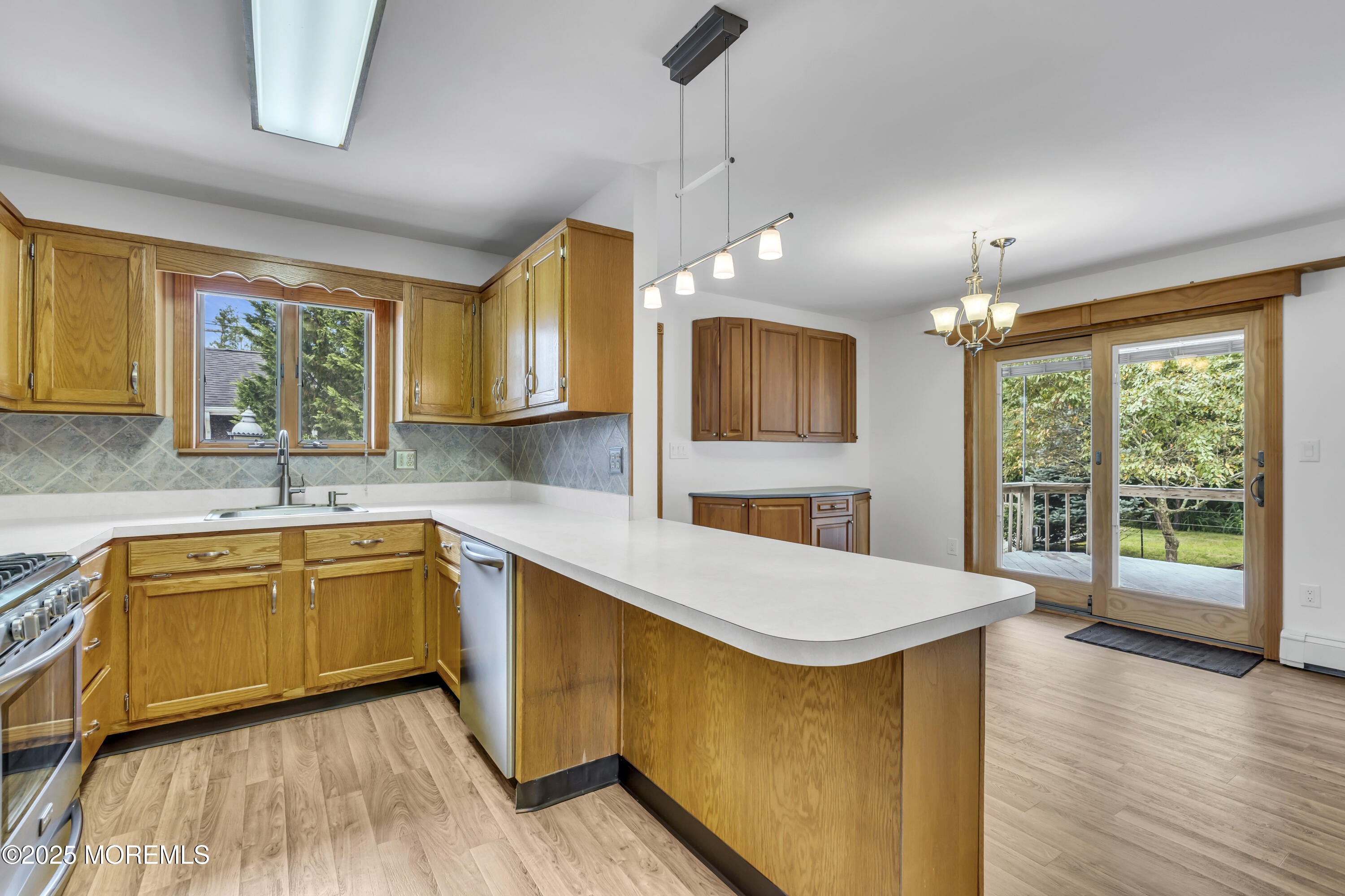 211 Meadow Boulevard