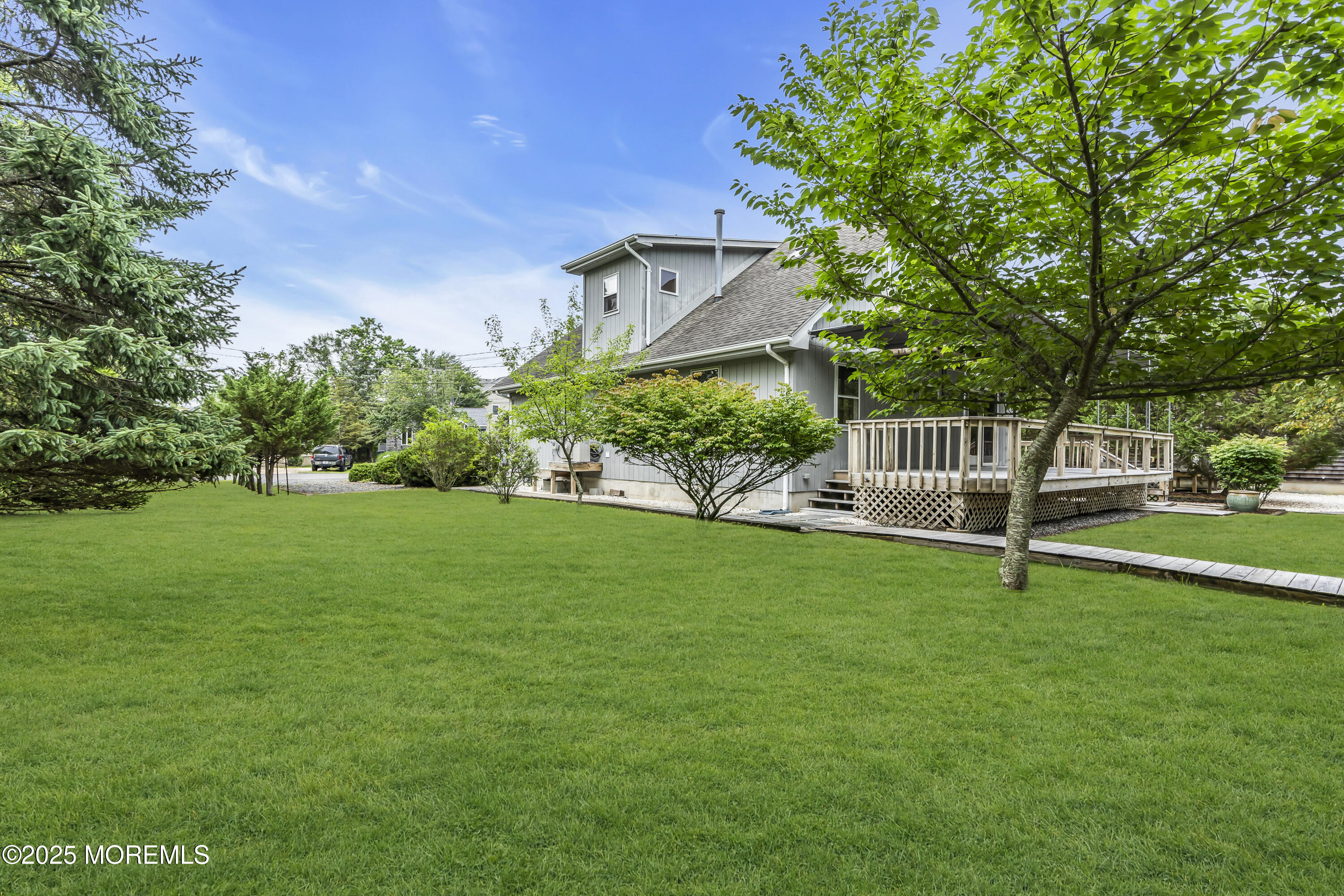 211 Meadow Boulevard