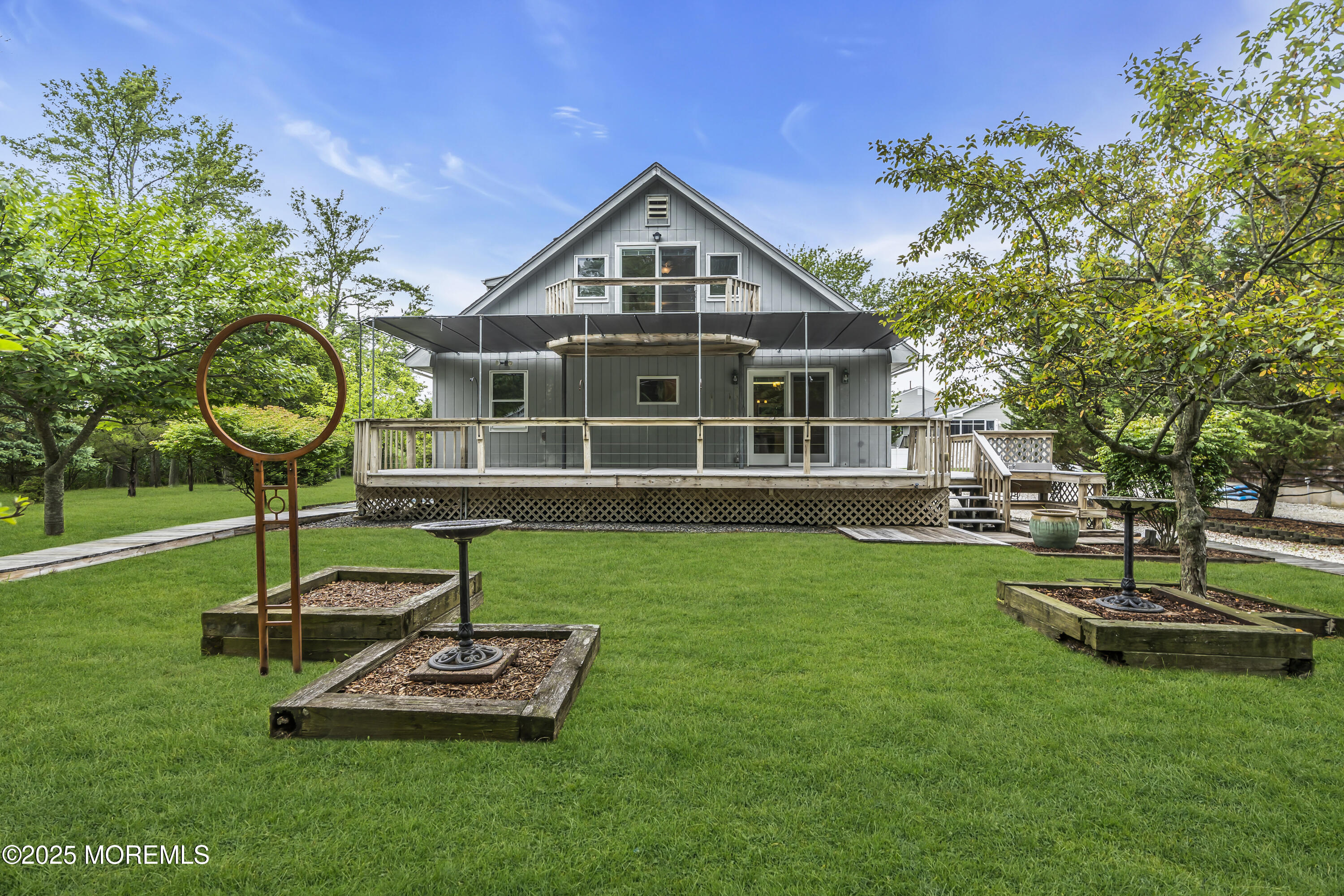 211 Meadow Boulevard