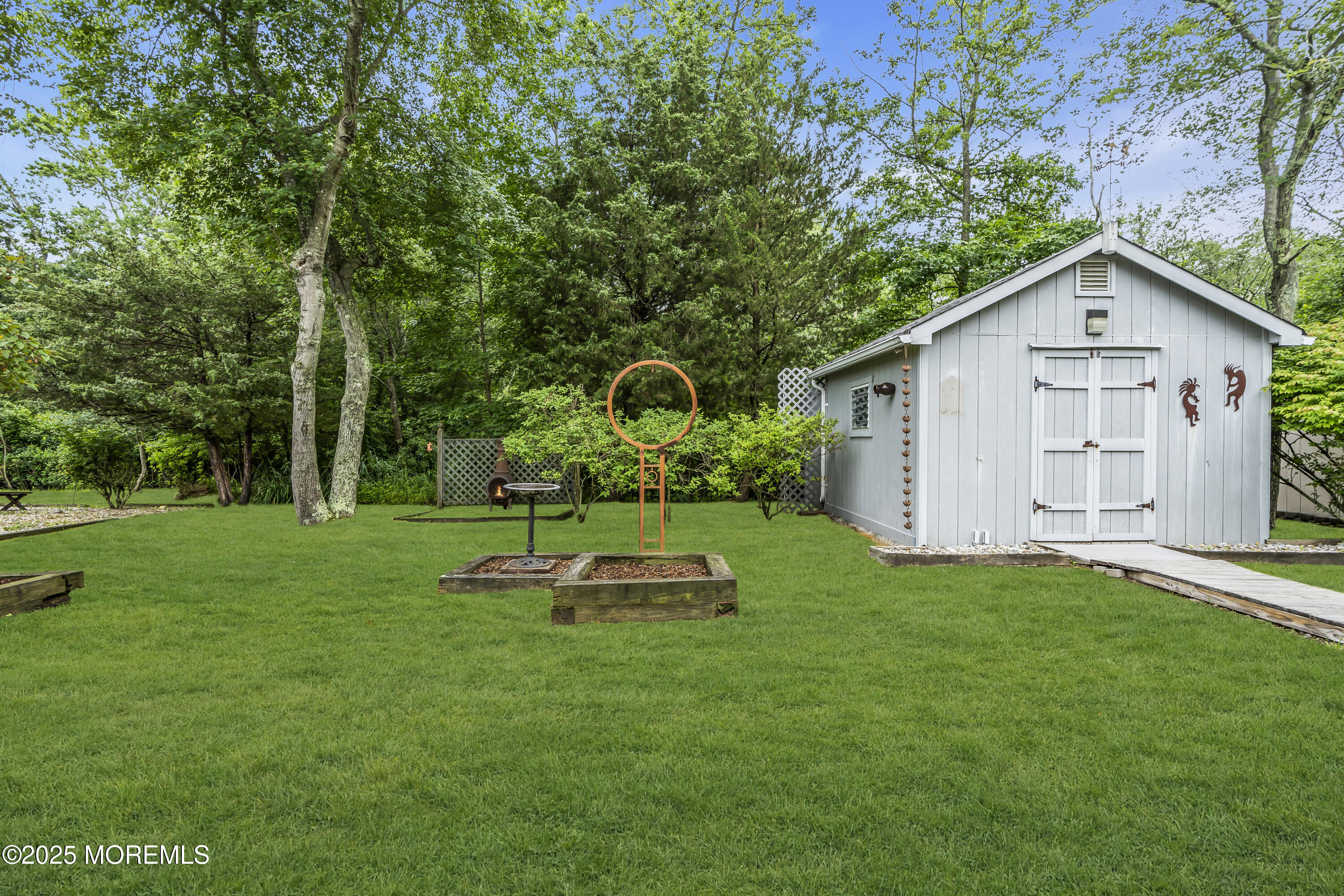 211 Meadow Boulevard