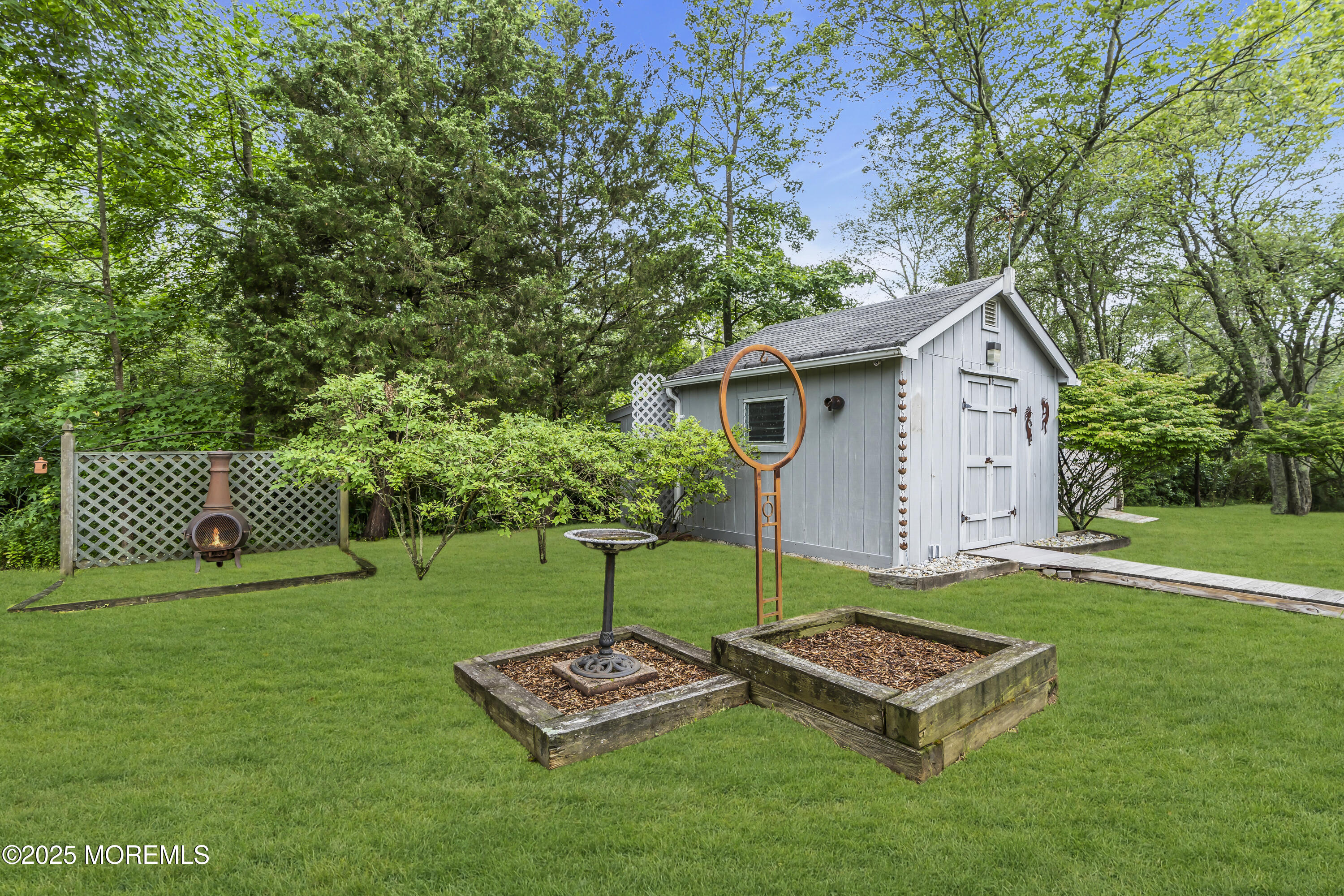 211 Meadow Boulevard