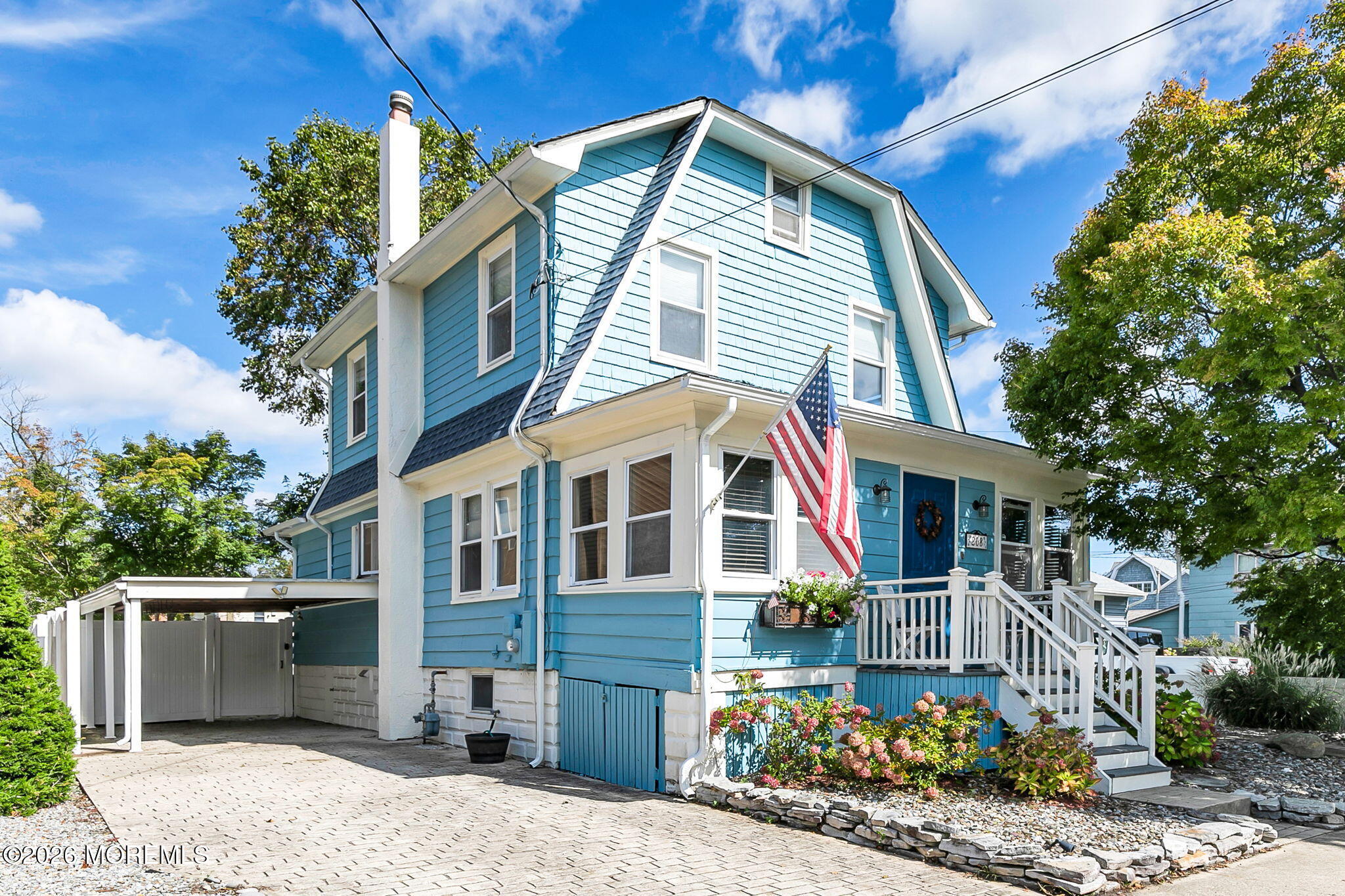 208 Bridge Avenue