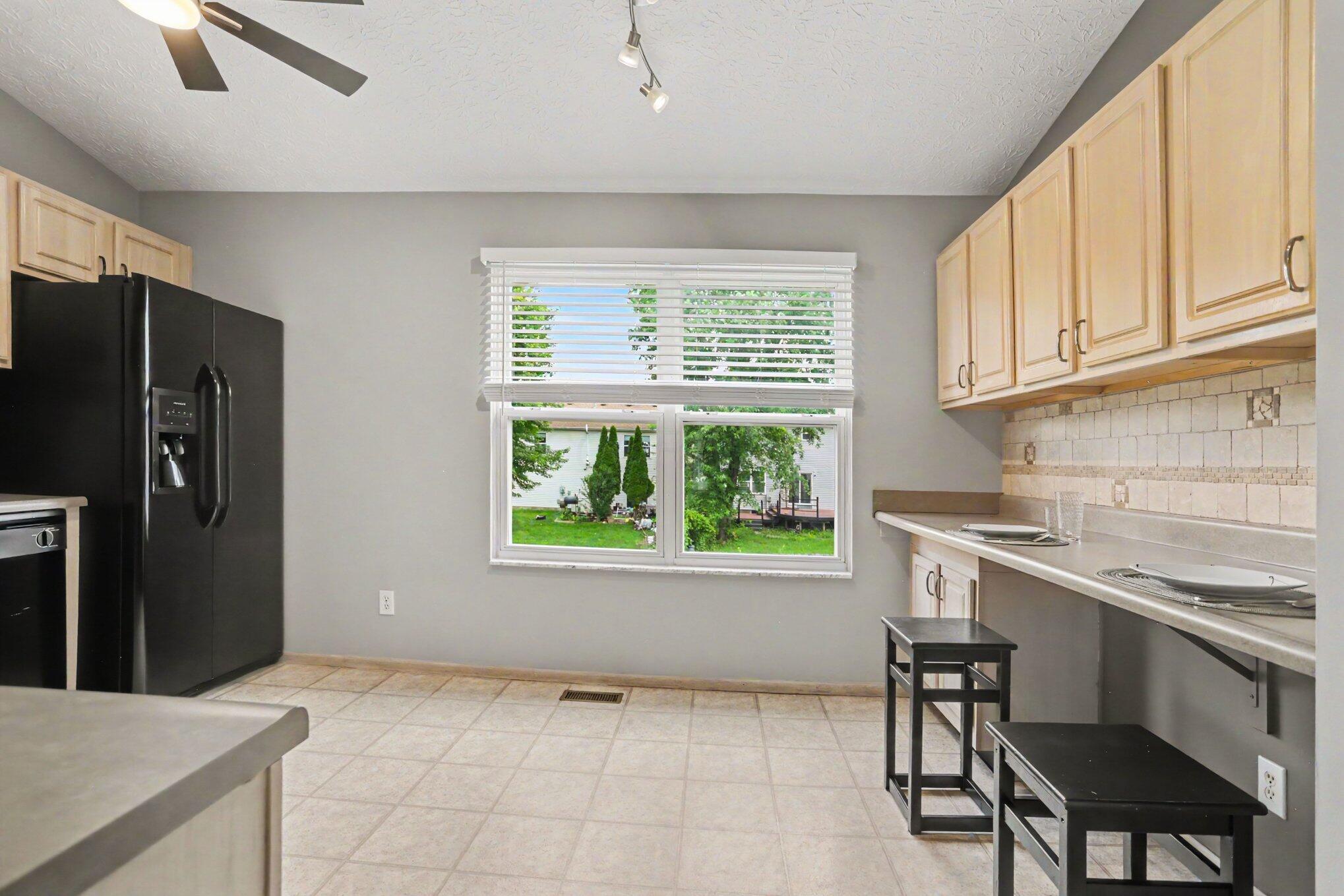 7872 Fairfax Loop Drive