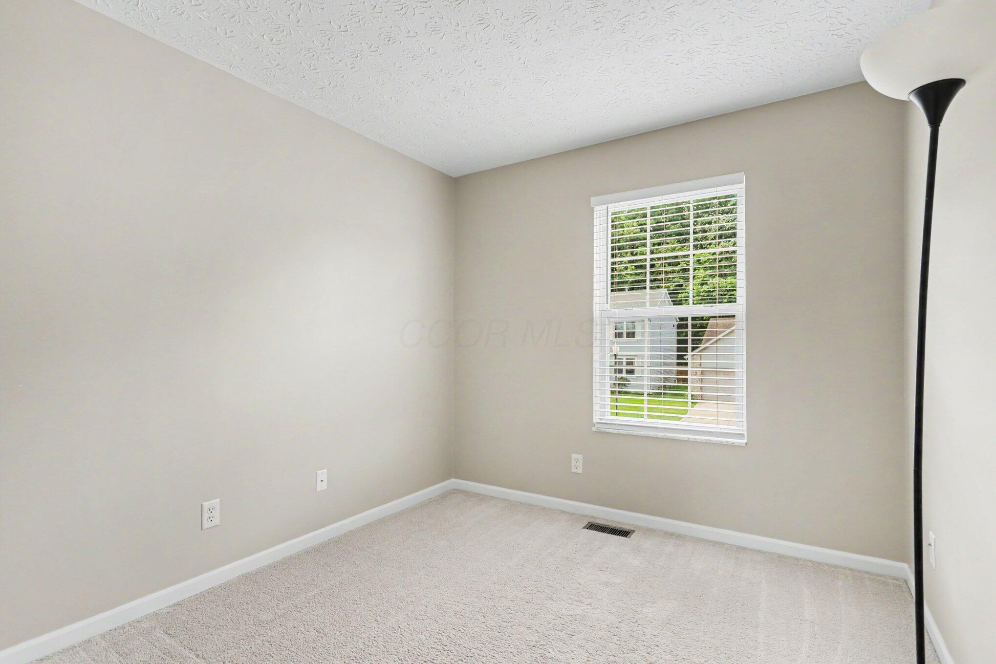 7872 Fairfax Loop Drive