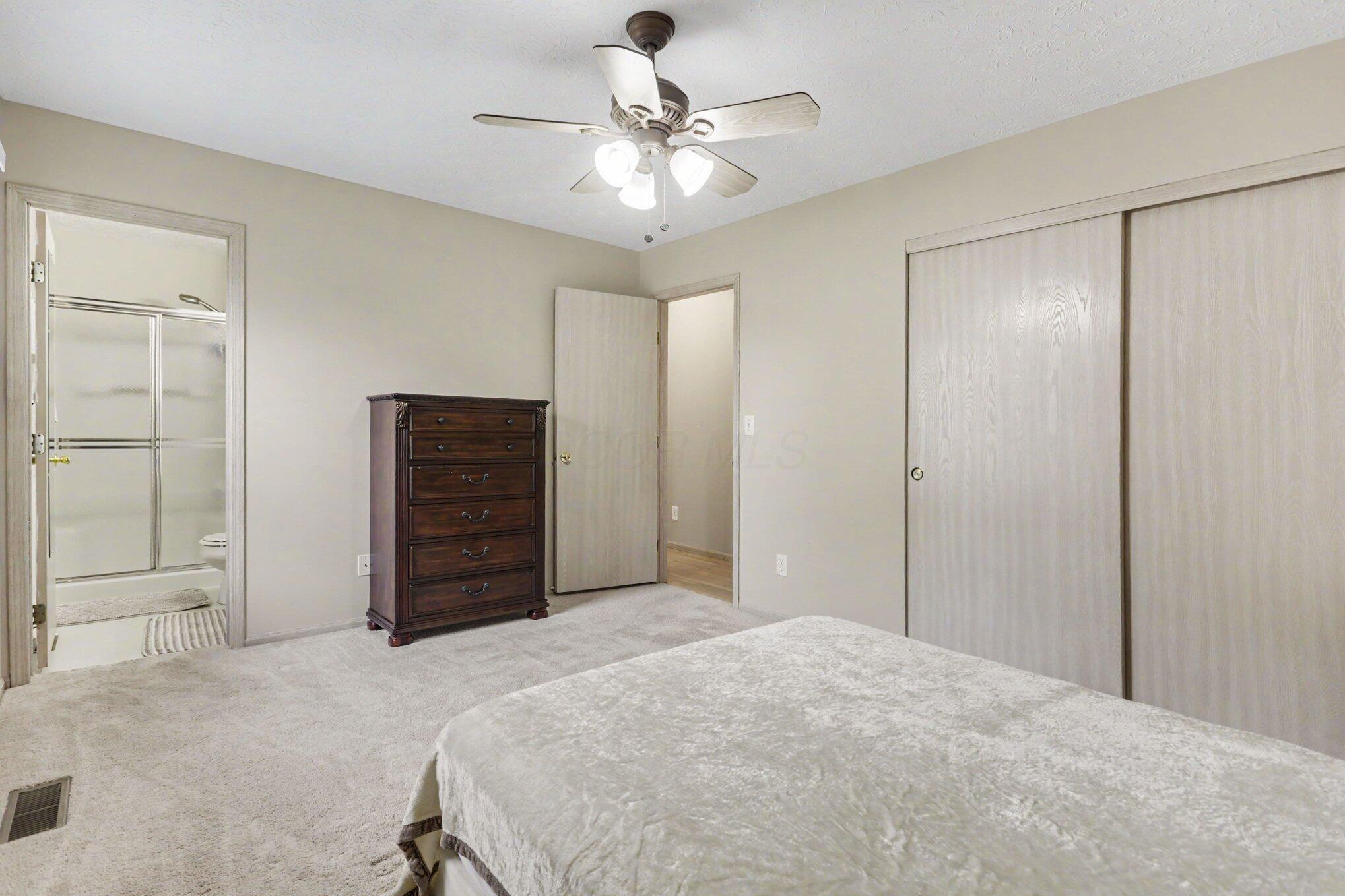 7872 Fairfax Loop Drive