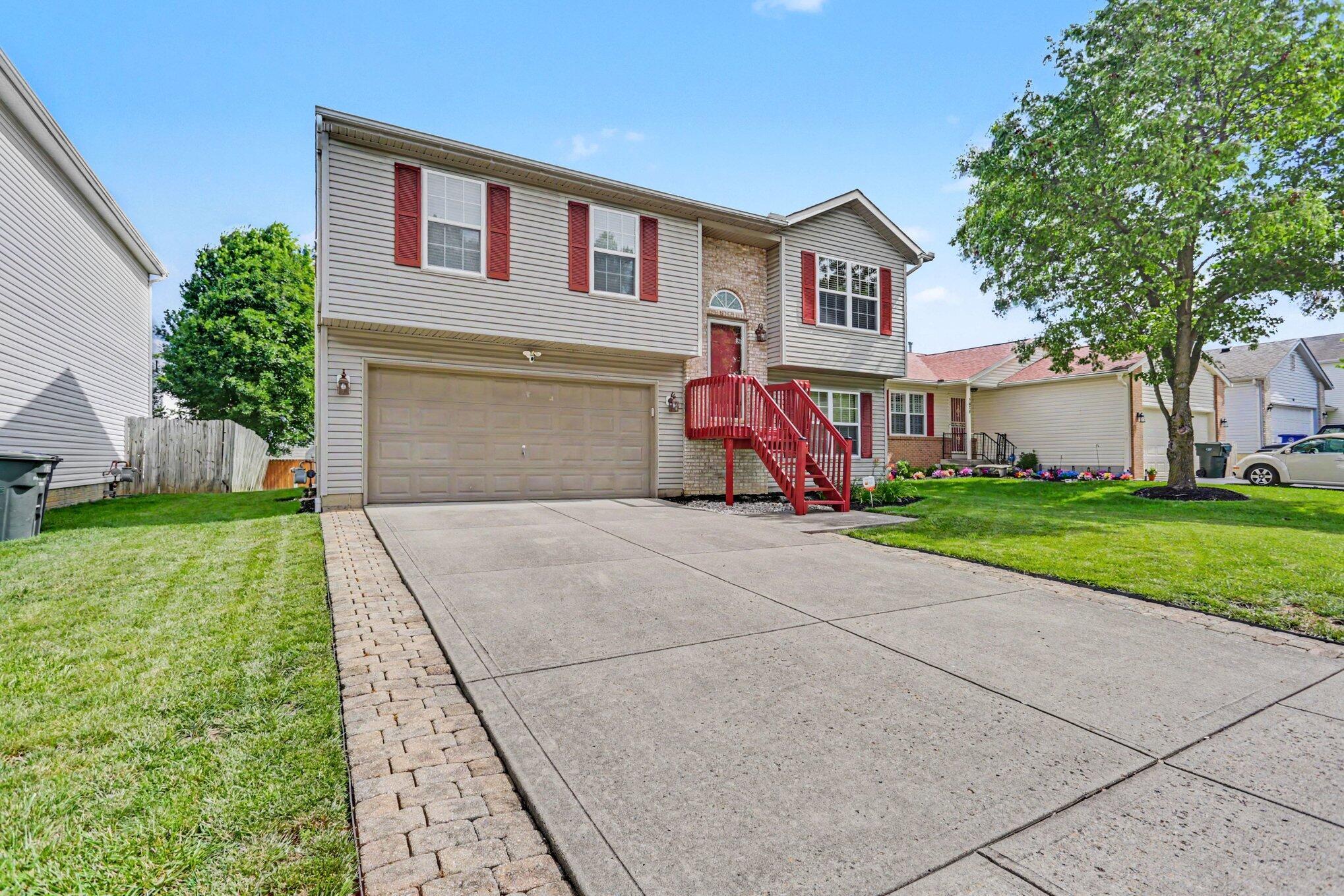 7872 Fairfax Loop Drive