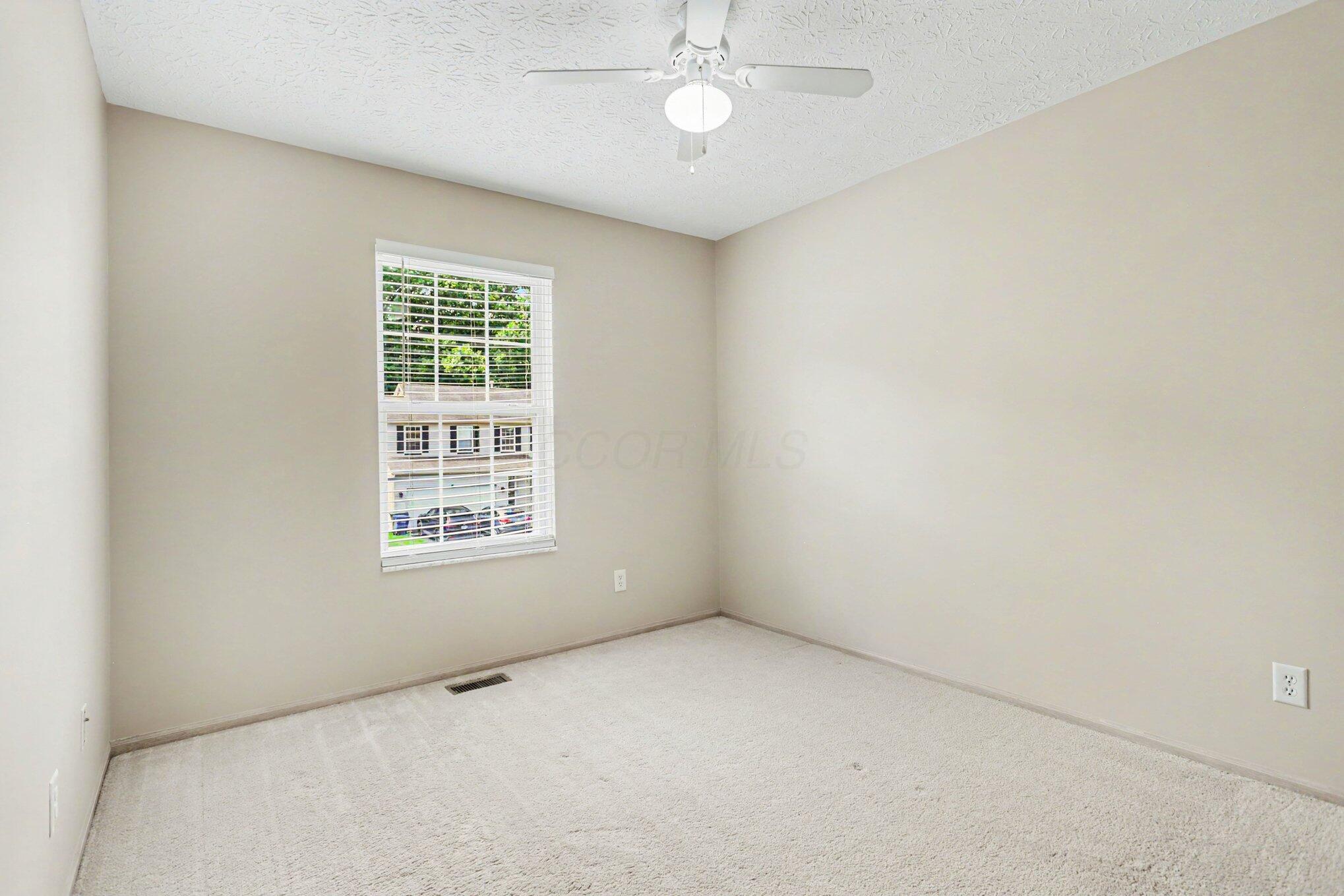 7872 Fairfax Loop Drive