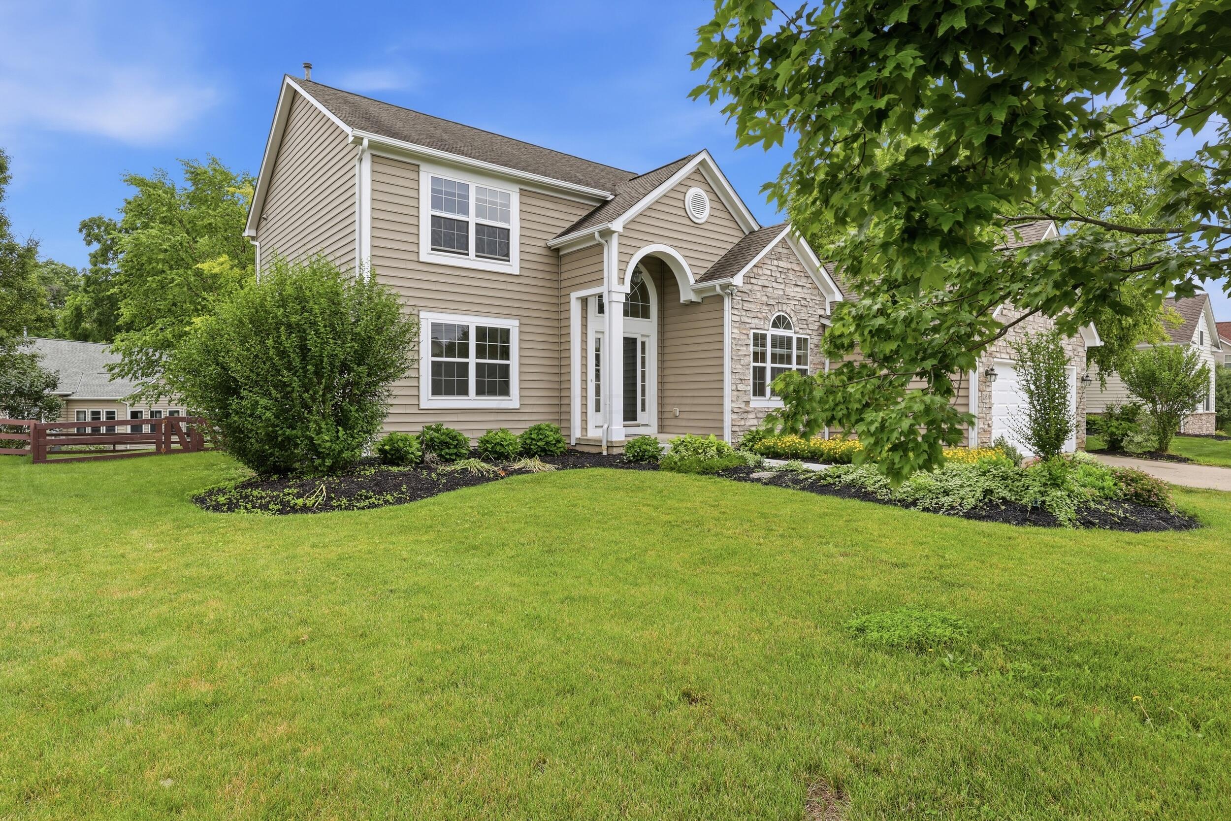 2830 Abbey Knoll Drive