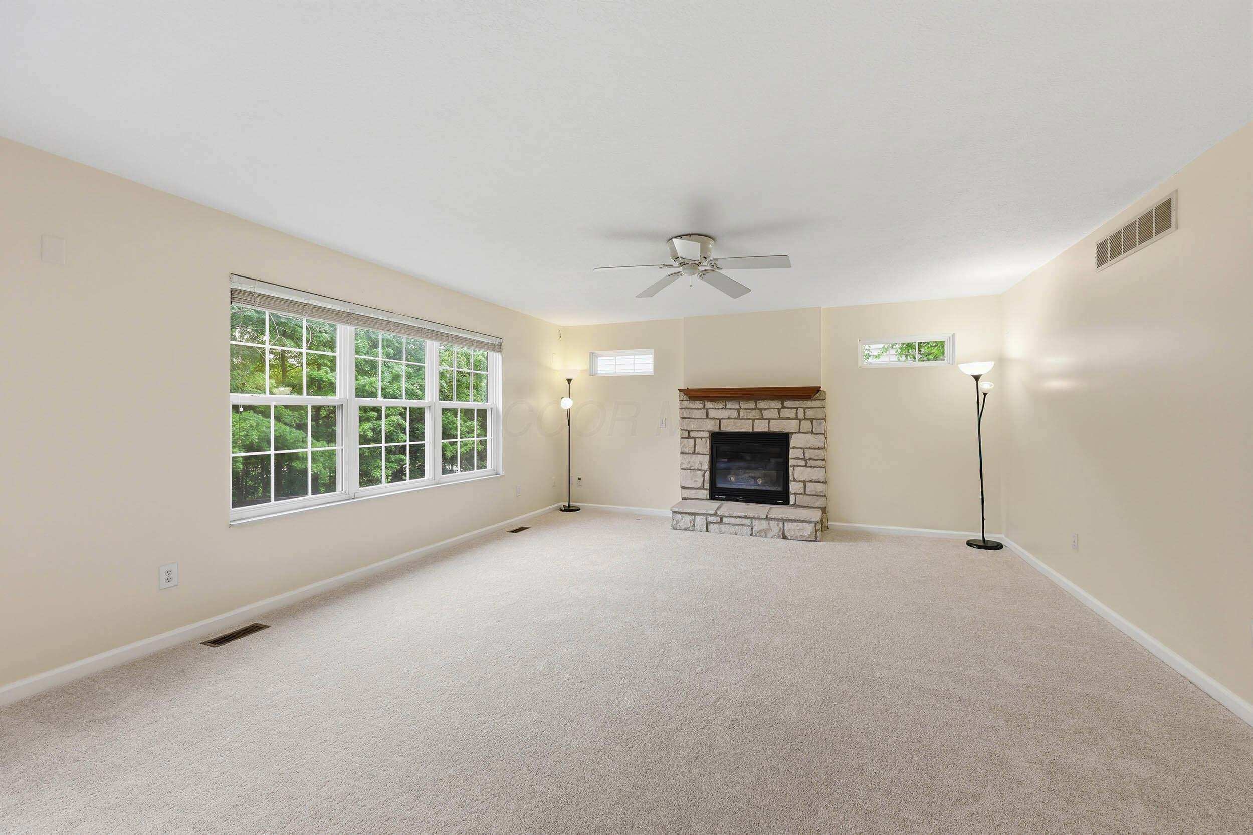2830 Abbey Knoll Drive
