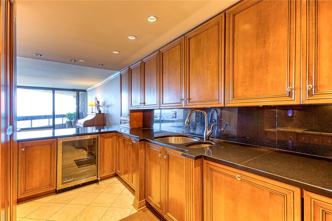 1 Trimont Lane 540C
