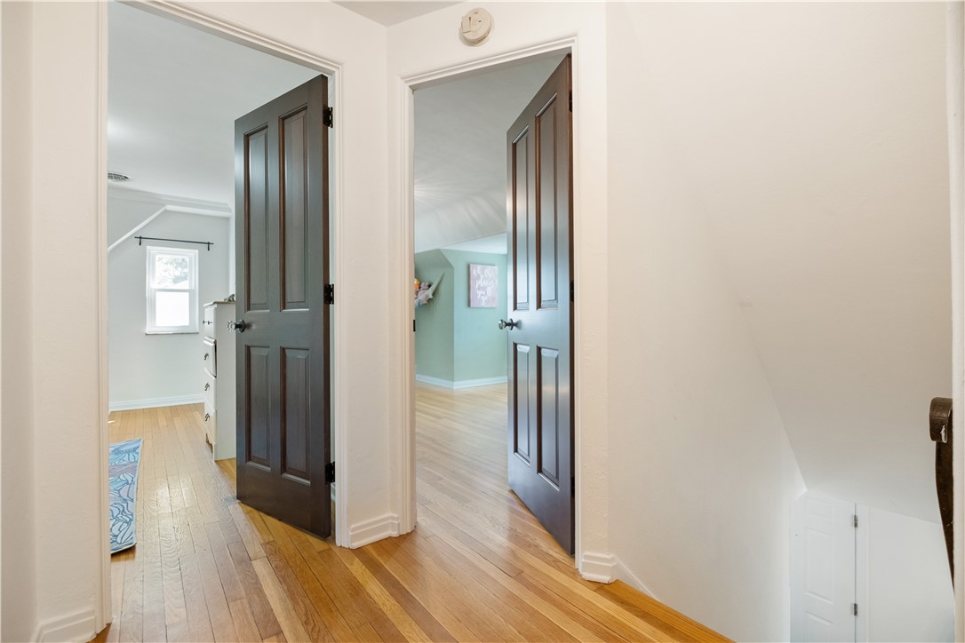 81 Seneca Dr