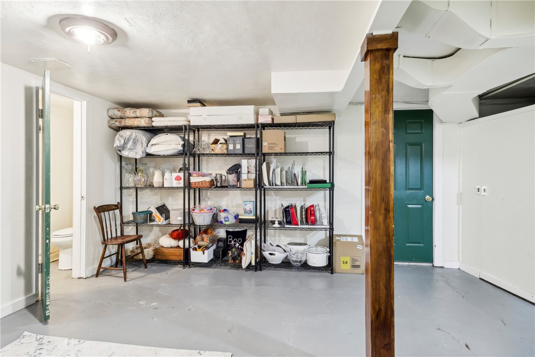 489 Parkview Dr