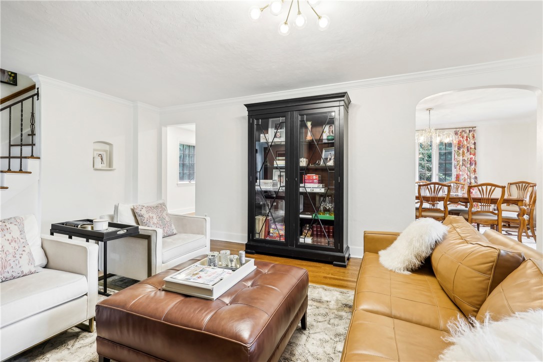 489 Parkview Dr