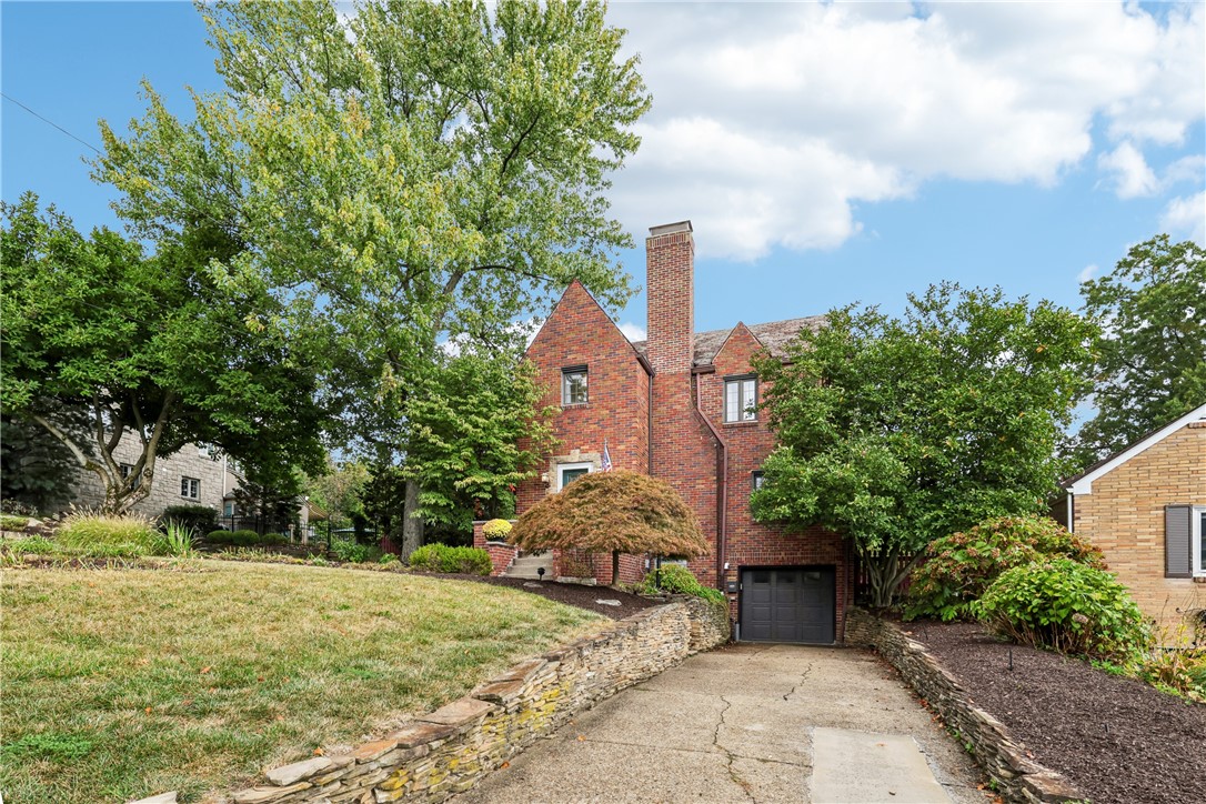 489 Parkview Dr