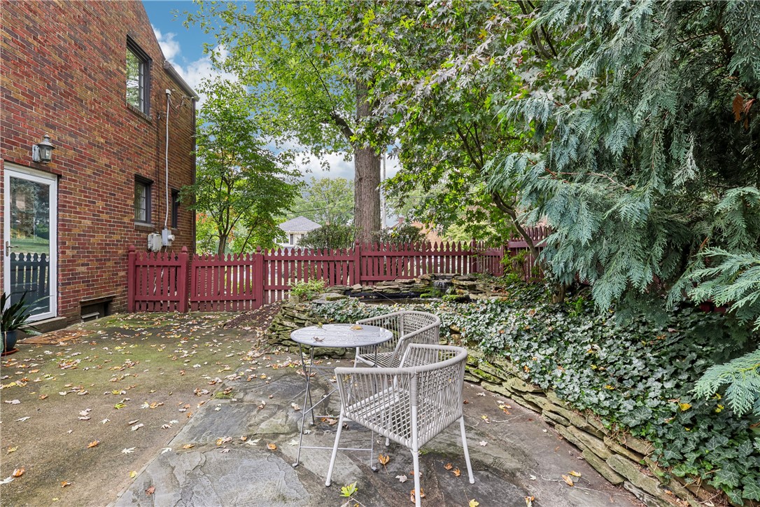 489 Parkview Dr