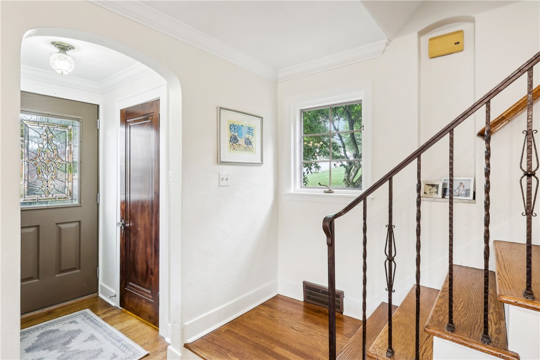 489 Parkview Dr