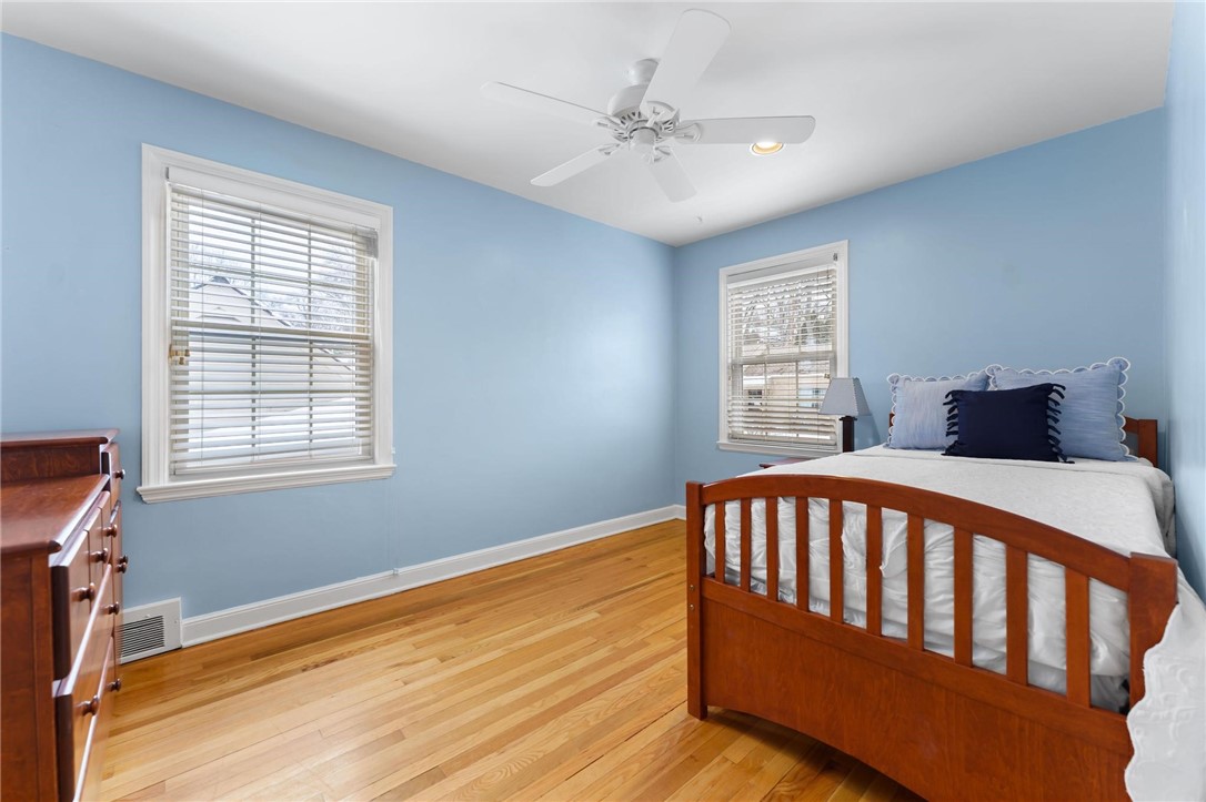 805 N Meadowcroft Ave