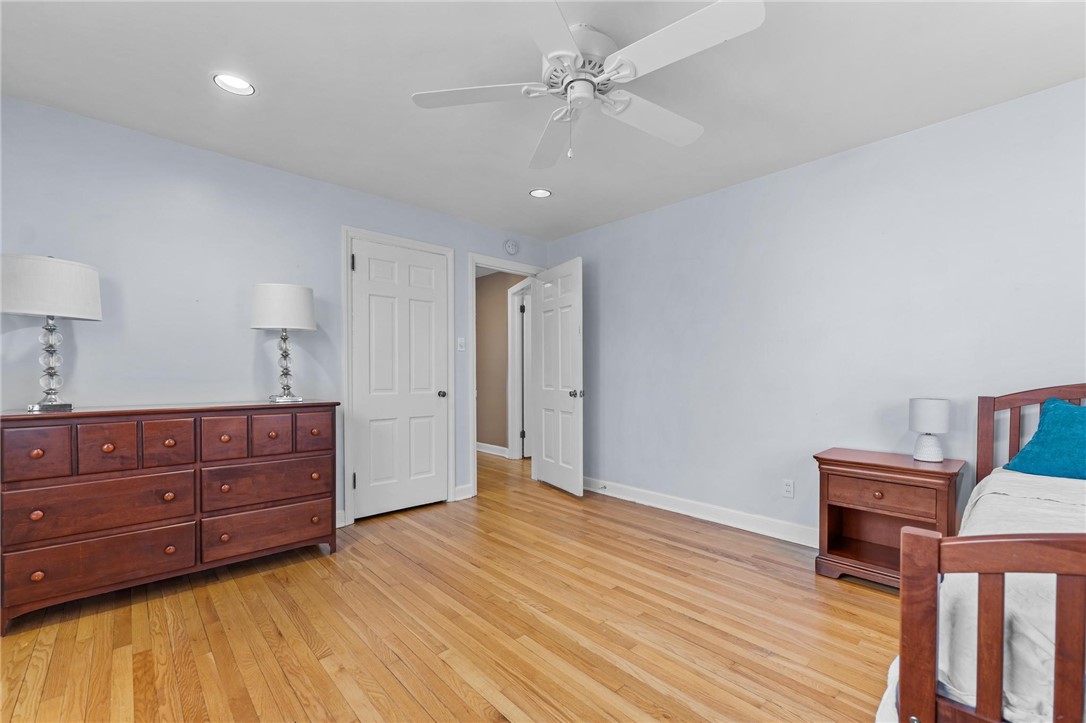 805 N Meadowcroft Ave